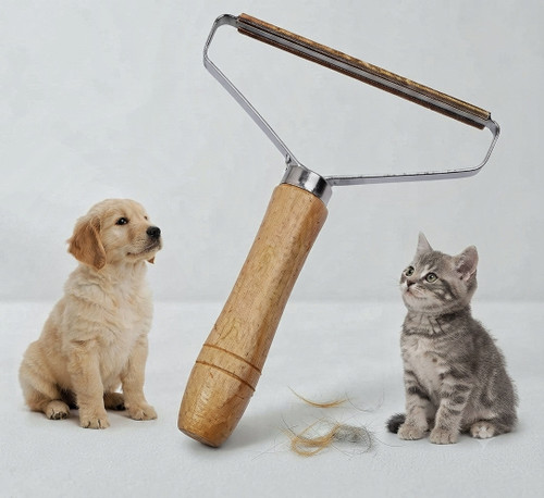 پرزگیر دسته چوبی | Wooden Handle Pet Hair Remover